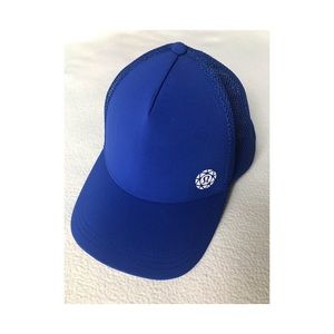 Lululemon SeaWheeze Half Marathon Finishers Hat